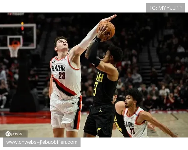 开拓者135-119胜爵士，克林根23分18篮板7助攻打出怪兽级表现